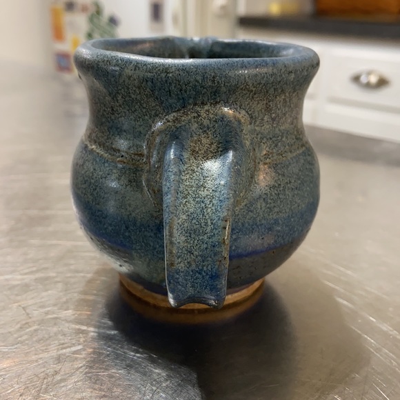 Hand thrown Creamer and Sugar Bowl - Picture 4 of 15